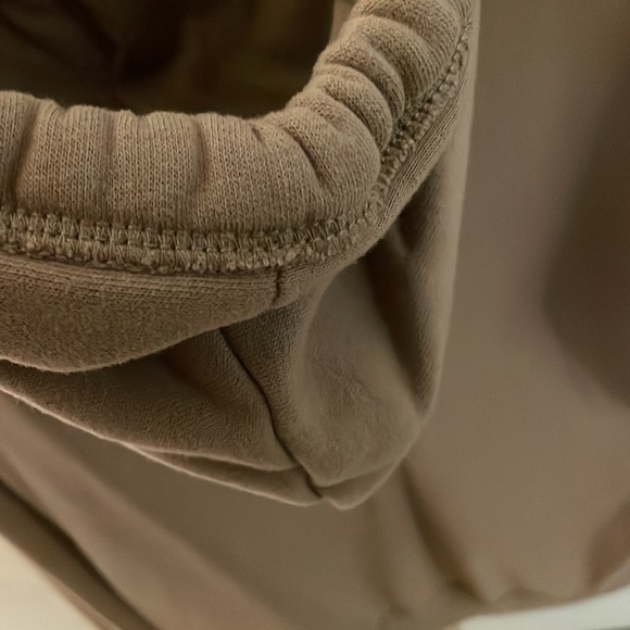 Hollister brown hoodie - Picture 4 of 7